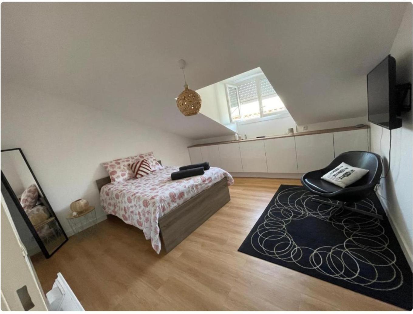 Grand Appartement Hypercentre Avec Terrasse Et Parking Poitiers Zewnętrze zdjęcie